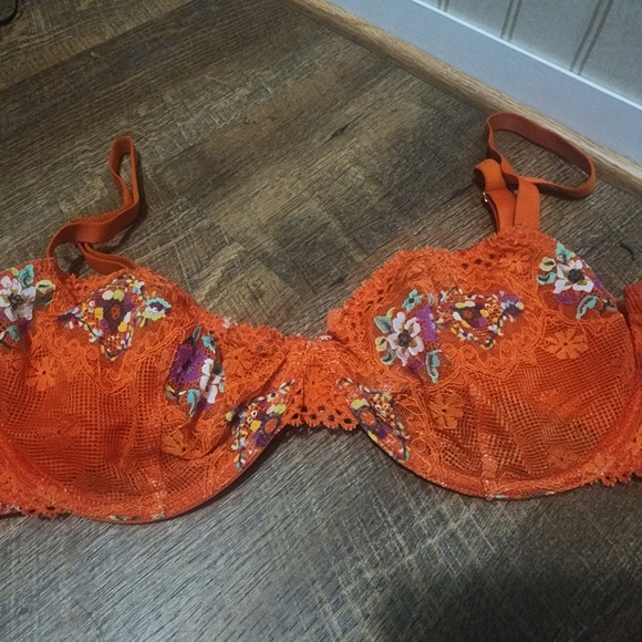 Savage X Fenty Bra - Picture 3 of 3